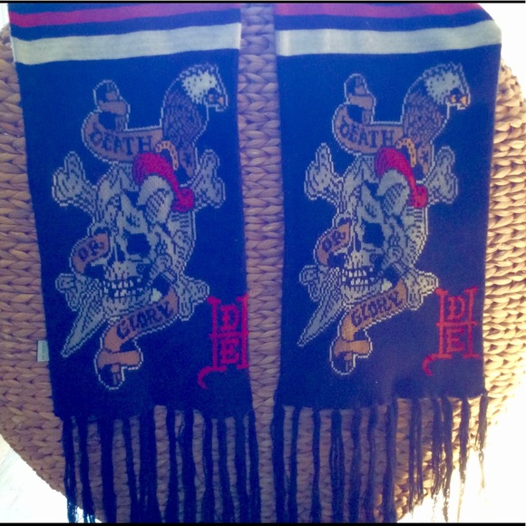 📌 NWOT Ed Hardy Original Christian Audigier Scarf - Picture 6 of 7
